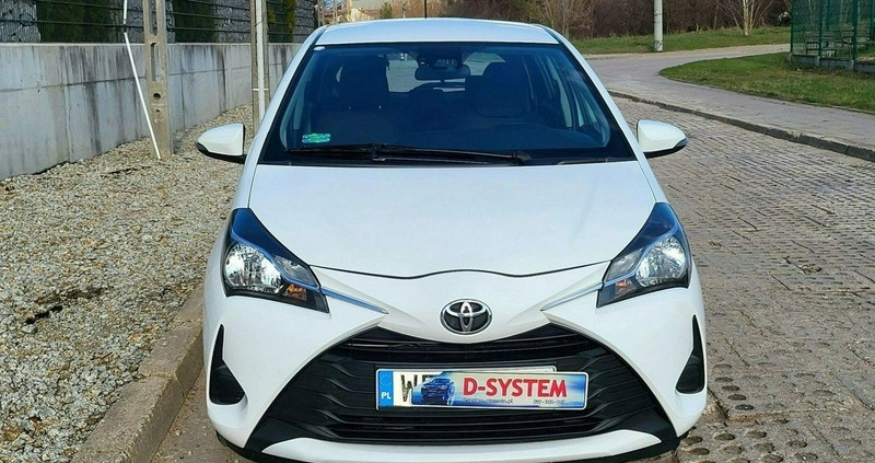 Toyota Yaris cena 32520 przebieg: 164000, rok produkcji 2018 z Radków małe 379